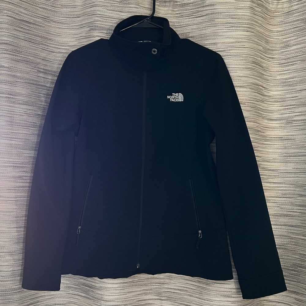 Black north face outer shell jacket